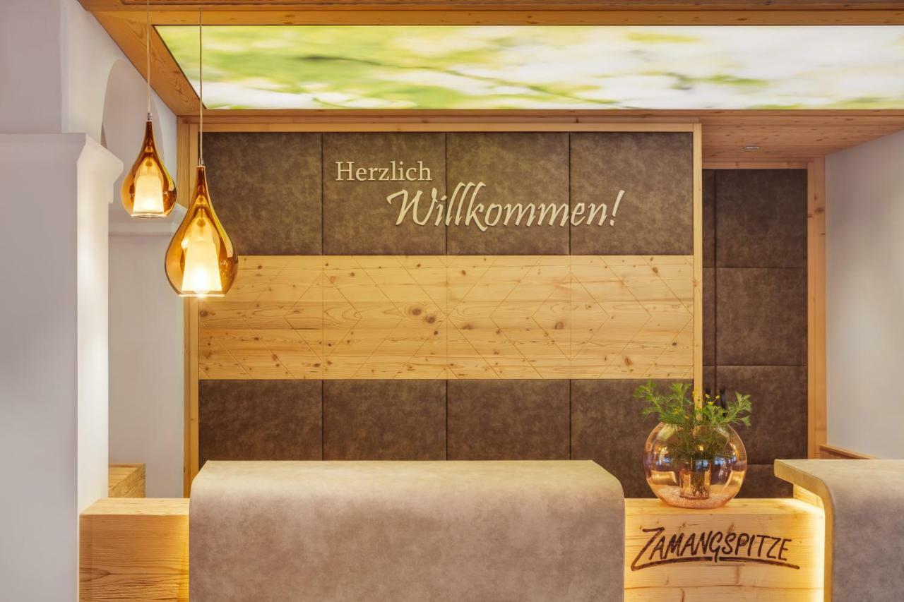 Berg-Spa&Hotel Zamangspitze Sankt Gallenkirch Exterior foto